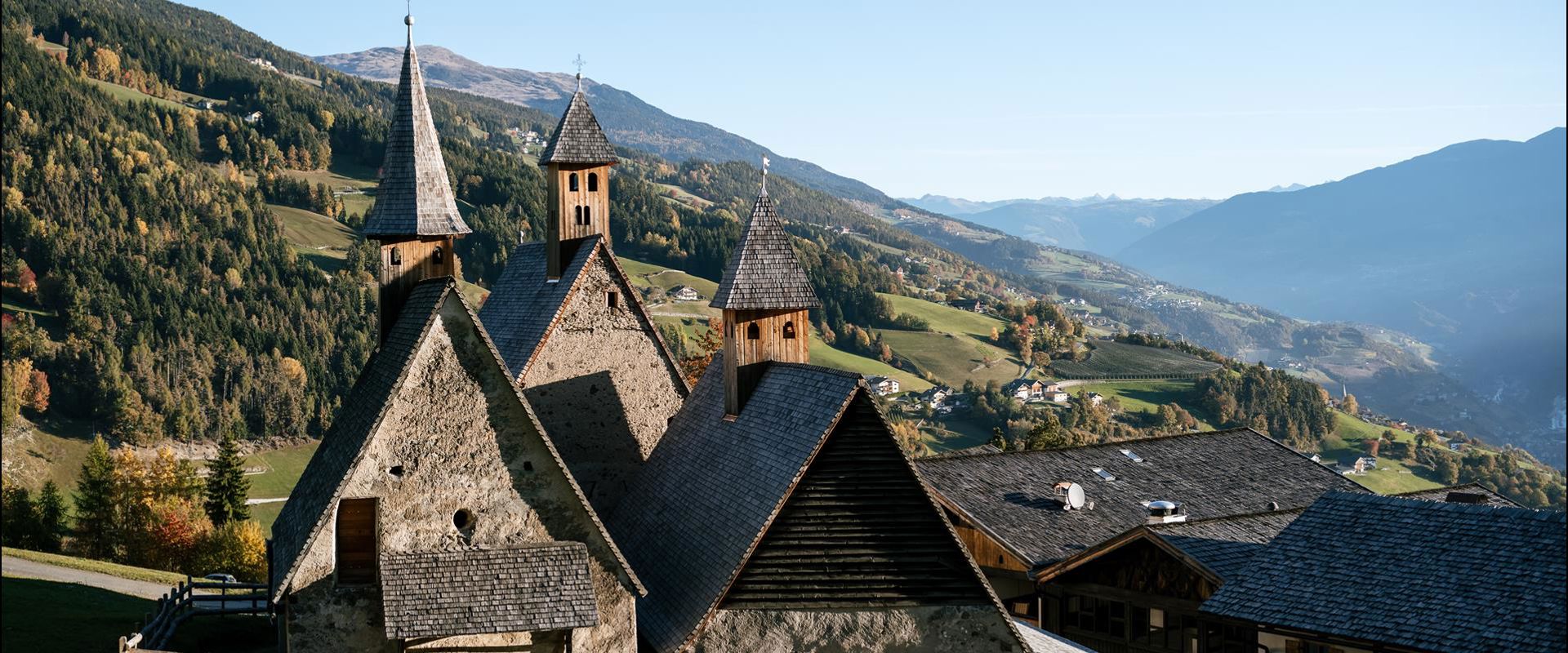 Dreikirchen im Sommer